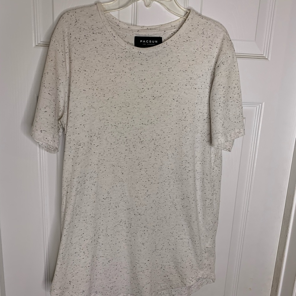 🔥Hot Sale🔥Men T Shirt. Color: white/Grey. Size: Small